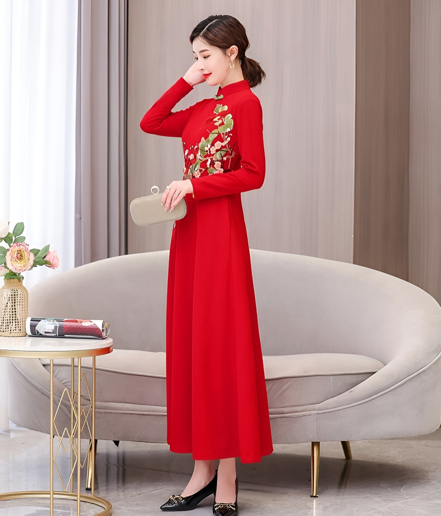 Red Cheongsam Elegant Long-sleeved Embroidery Dress