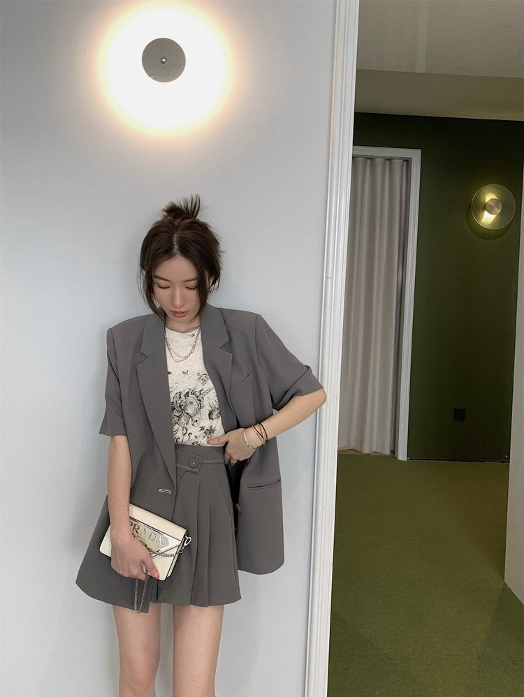 Casual Short-sleeved Suit Jacket + Shorts Two Pieces Set