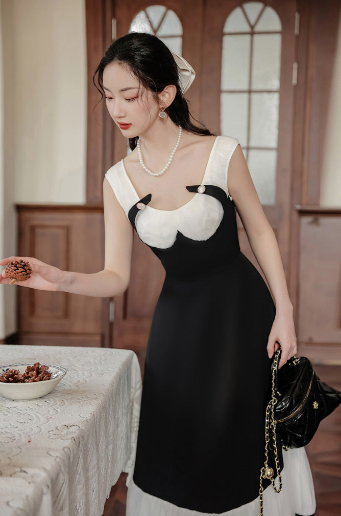 Black And White Pleated Buckle Retro Elegant Dress