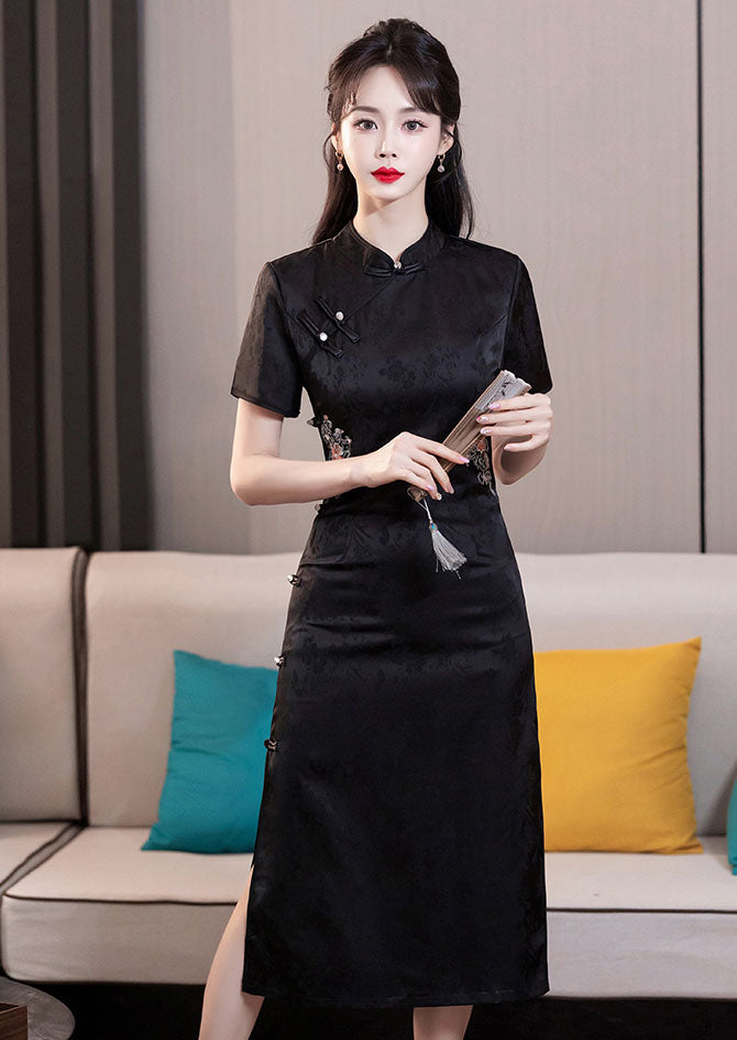 Black Embroidery Elegant Jacquard Cheongsam