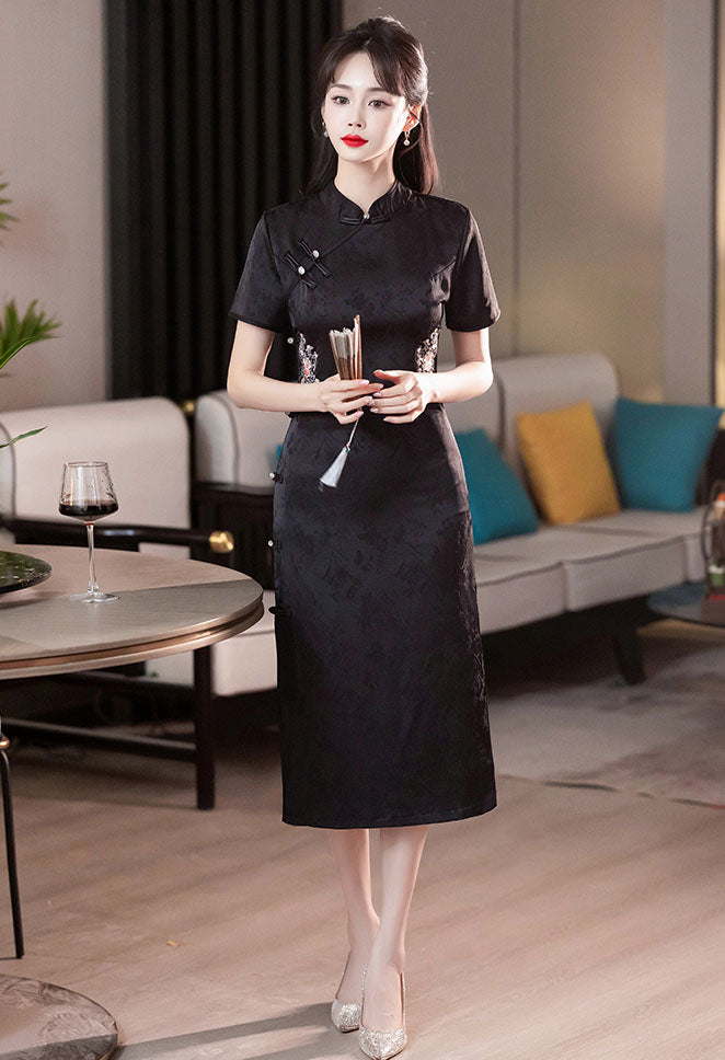 Black Embroidery Elegant Jacquard Cheongsam