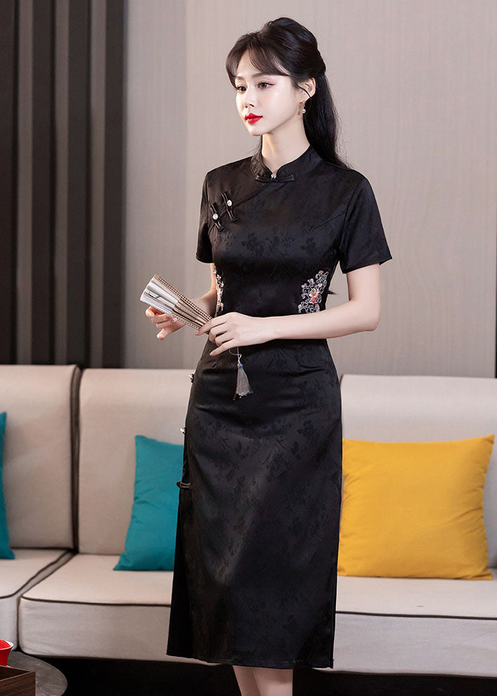 Black Embroidery Elegant Jacquard Cheongsam