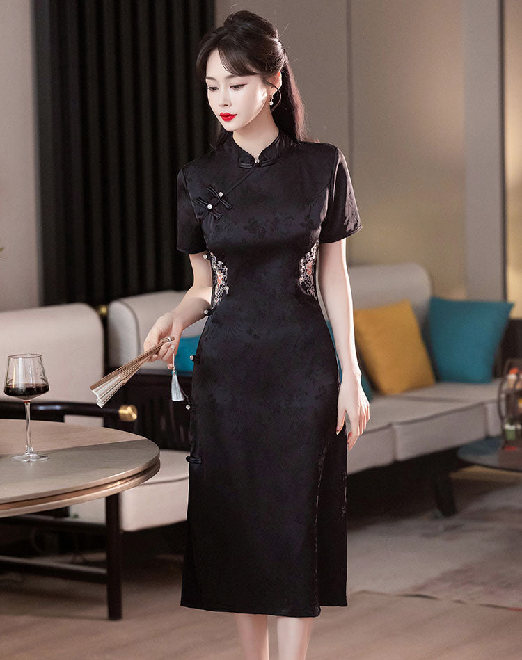 Black Embroidery Elegant Jacquard Cheongsam