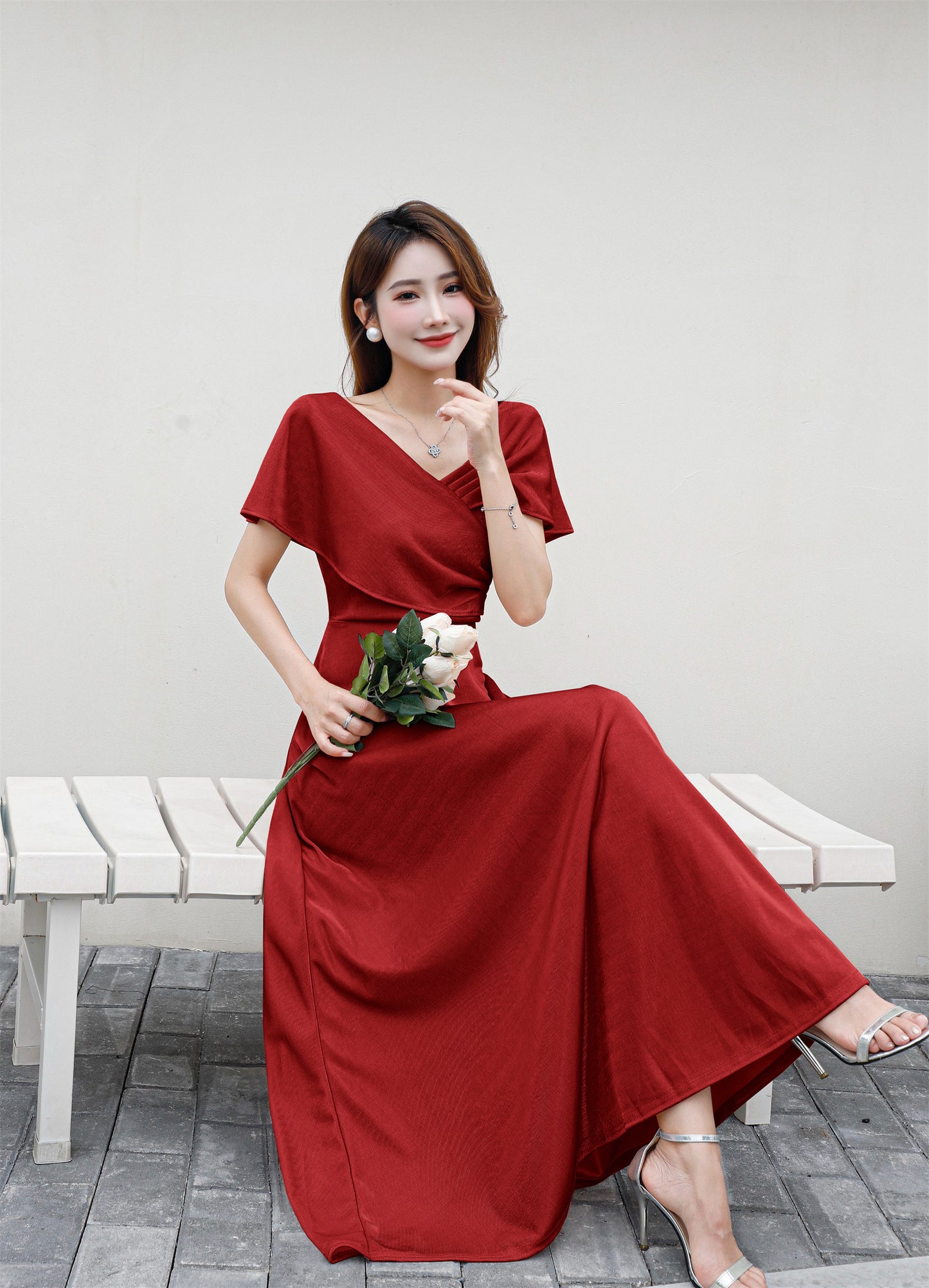 V-neck Goddess Style Sweet And Spicy Dress