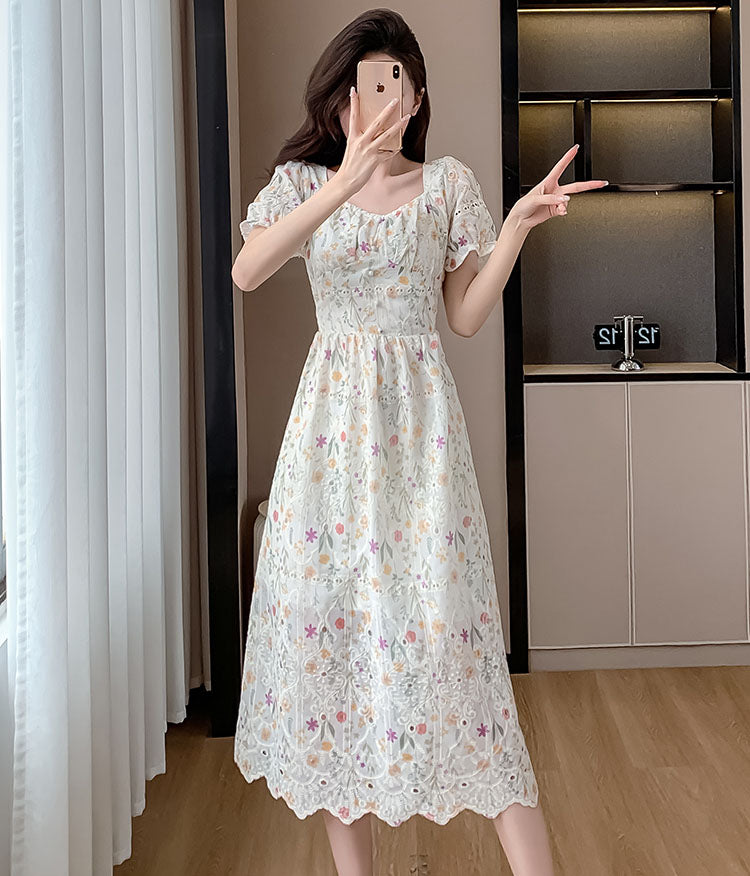 Pastoral Puff Sleeve Floral Mid-length Dress