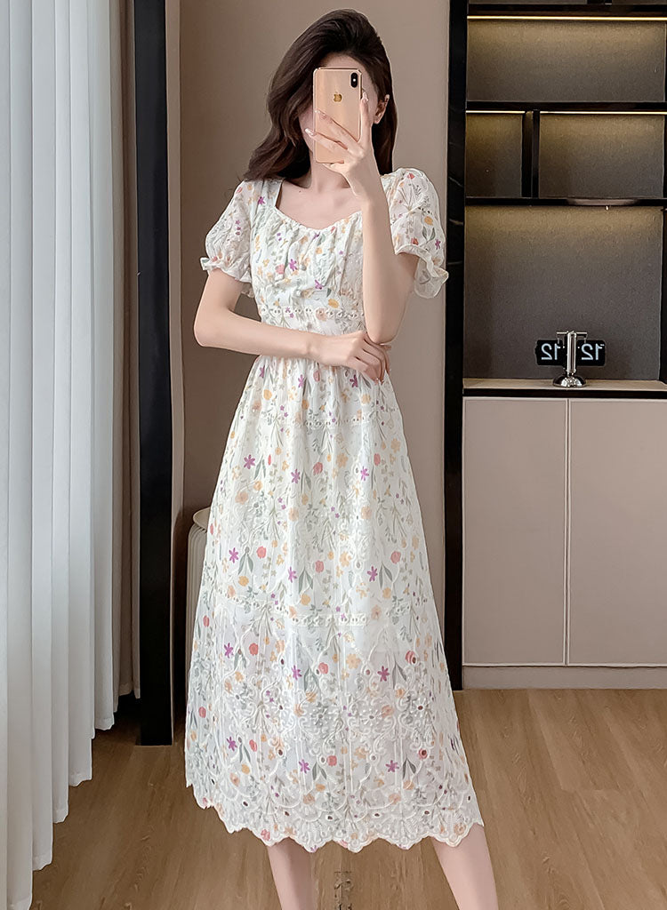 Pastoral Puff Sleeve Floral Mid-length Dress