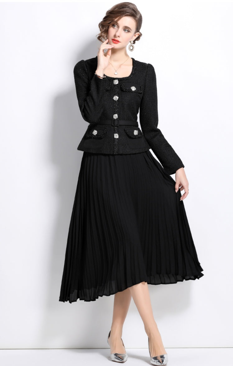 Black Long-sleeve Square Neck Stitching Pleated Large Swing Dress