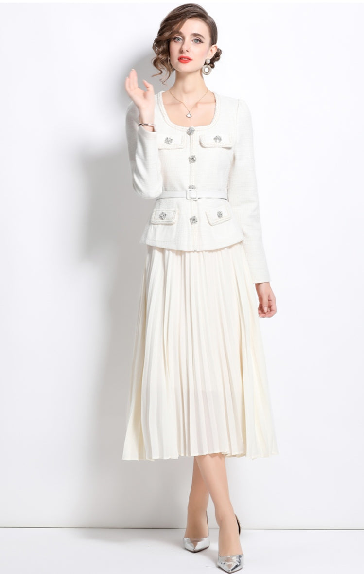 Off White Long-sleeve Square Neck Stitching Pleated Large Swing Dress