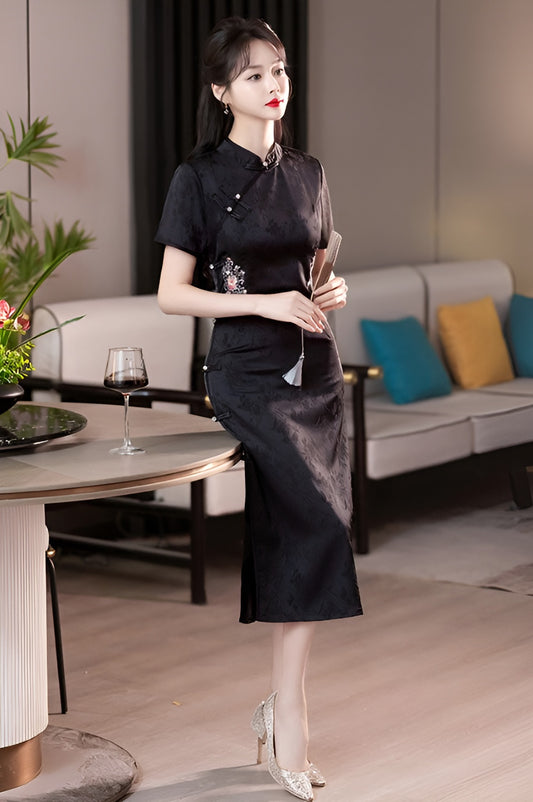 Black Embroidery Elegant Jacquard Cheongsam