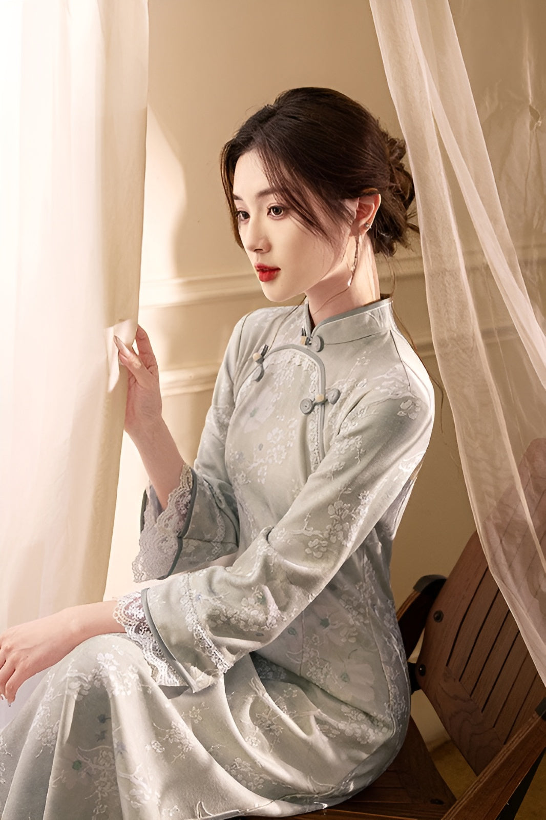 Greenish-grey Inverted Large Sleeves Long Cheongsam