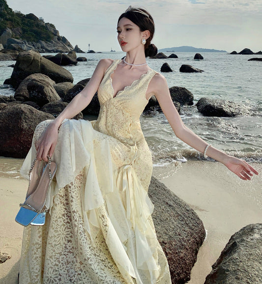 V-neck Pure Desire Elegant Retro Lace Dress