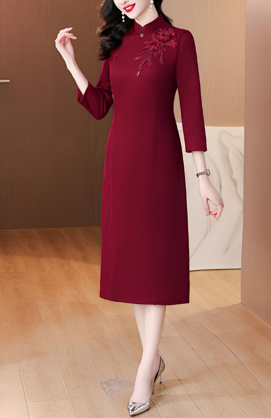 Wine Red Flower Embroidery Elegant Cheongsam Banquet Dress